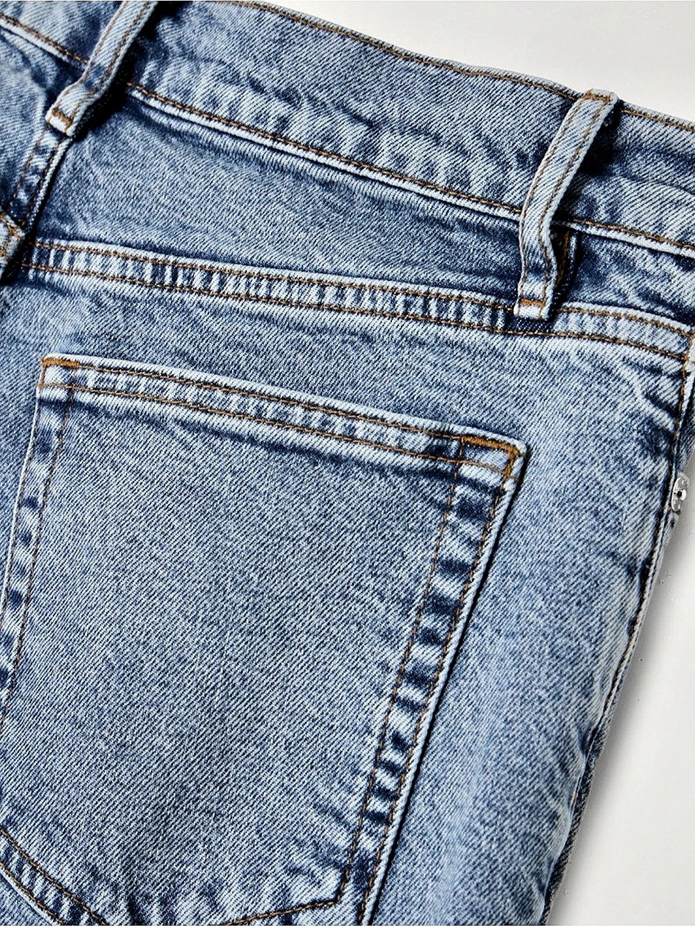 FRAME Women's Straight Leg Jeans - Picture 6 of 6